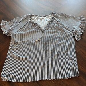 Chic Black and White Striped Blouse